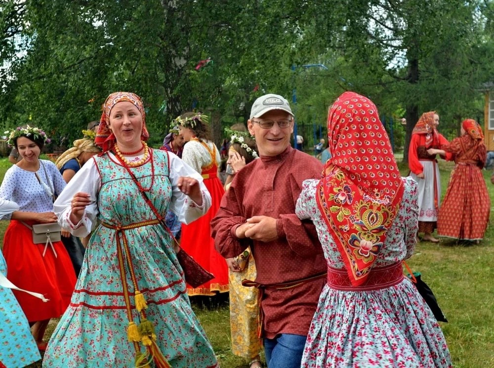 Один праздник, две страны