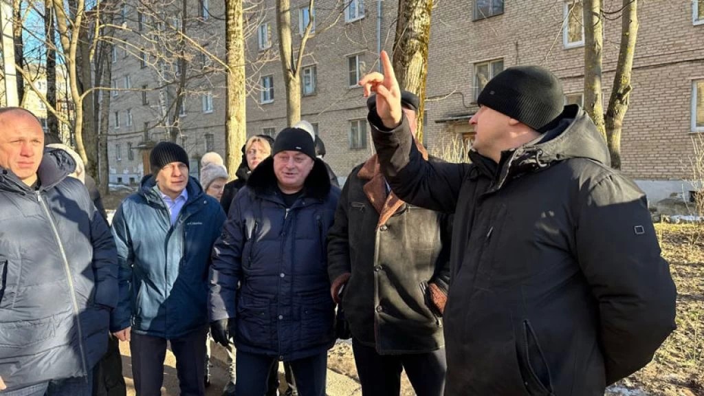 Депутатский объезд. Капремонт кровли дома №4А, ул. Центральная