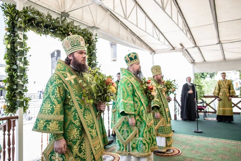 Свято-Троицкая Сергиева Лавра торжественно отмечает престольный праздник в честь Святой Троицы