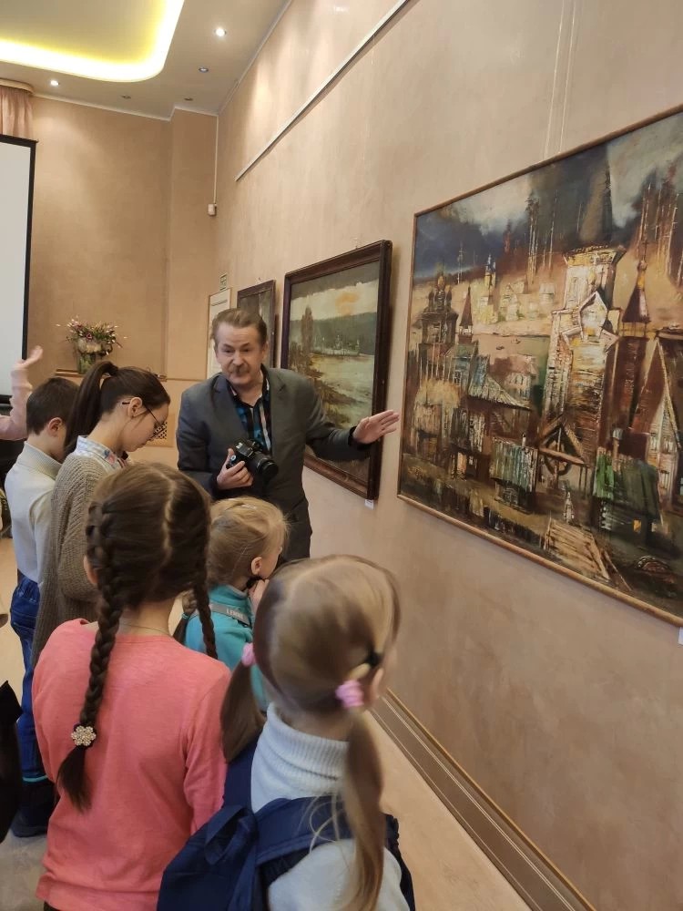 Выставка живописи «РУССКИЙ СЕВЕР» открылась в библиотеке им. В.В. Розанова