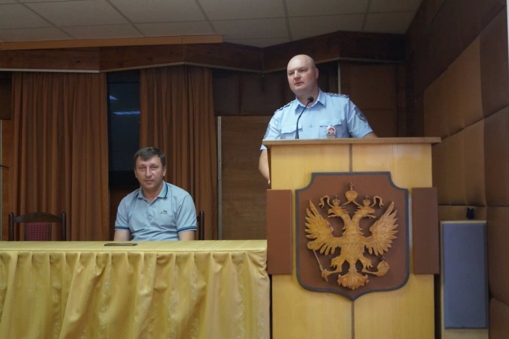 Инстуктаж по безопасности провели сотрудники техконтроля