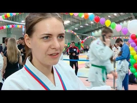 Мамы с детьми выходят на татами