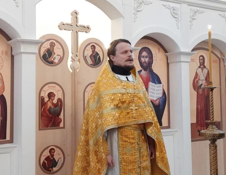 В мастерской Троице-Сергиевой Лавры изготовили иконы для иконостаса храма святителя Николая в Севастополе