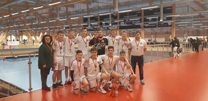 Флорболисты «МЕГАЛИОНА» завоевали бронзовые медали на международном турнире