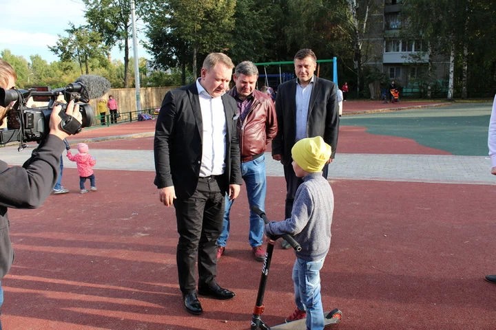 В Сергиевом Посаде продолжается строительство детских площадок