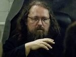 Андрей Кураев в переполненном антикафе