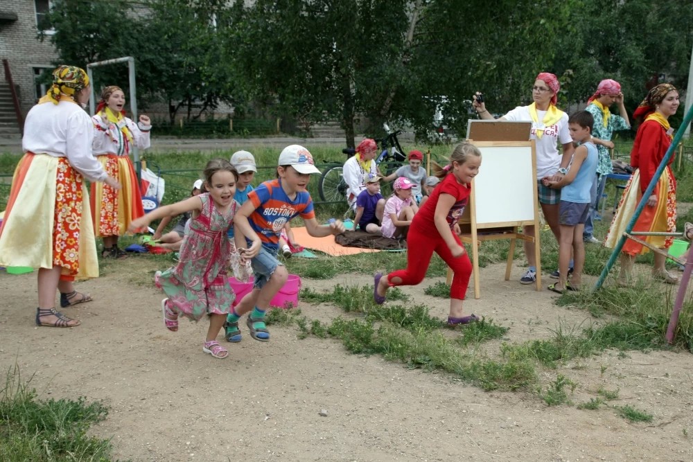 Лагеря готовятся к тысячам