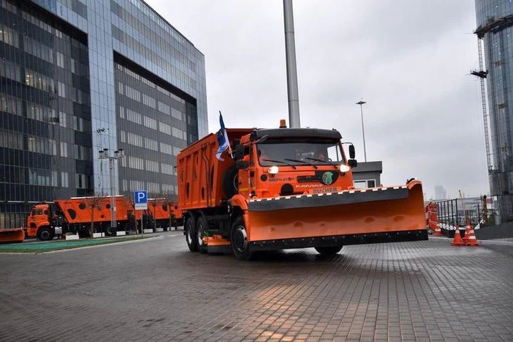 Сергиево-Посадский округ получил новые машины для уборки дорог