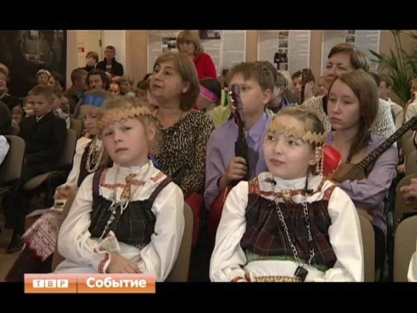 "С чего начинается Родина?" Под таким названием в библиотеке им. В. Розанова прошел детский патриотический фестиваль